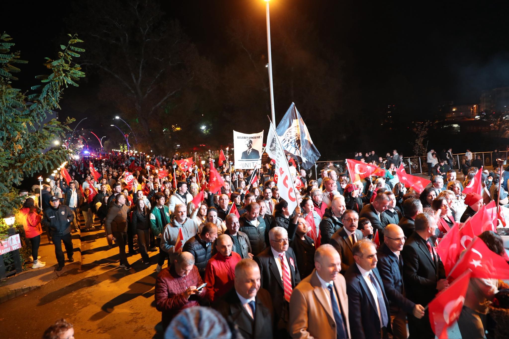 Emre Fel Bartınlılar'ı Coşturdu