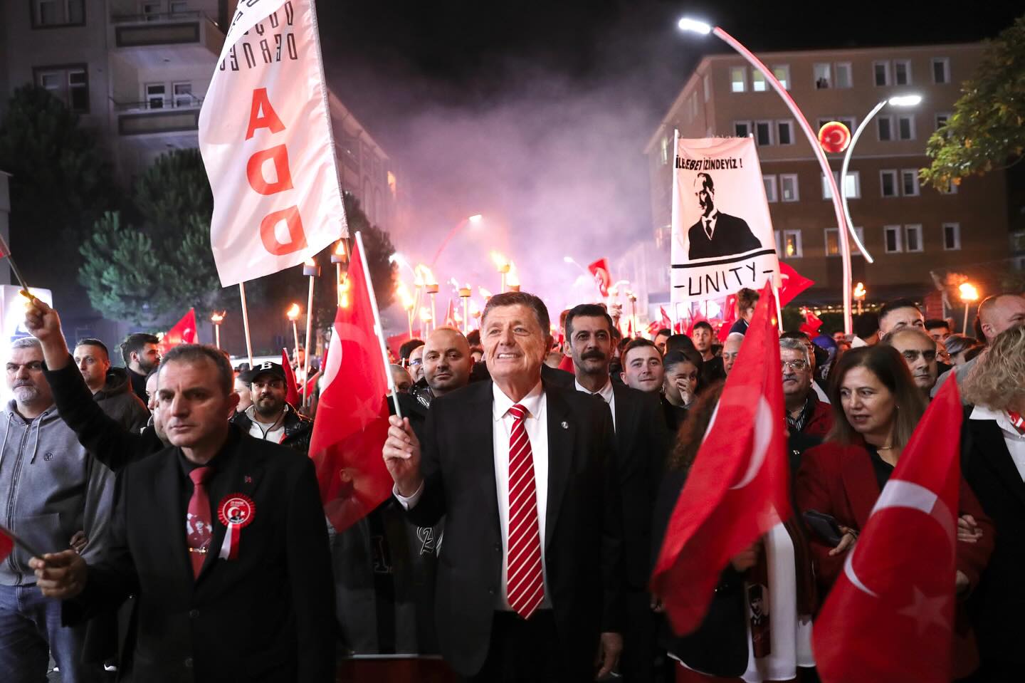 Aileler, gençler ve çocuklar; coşku, mutluluk ve gurur dolu anlara tanıklık etti.