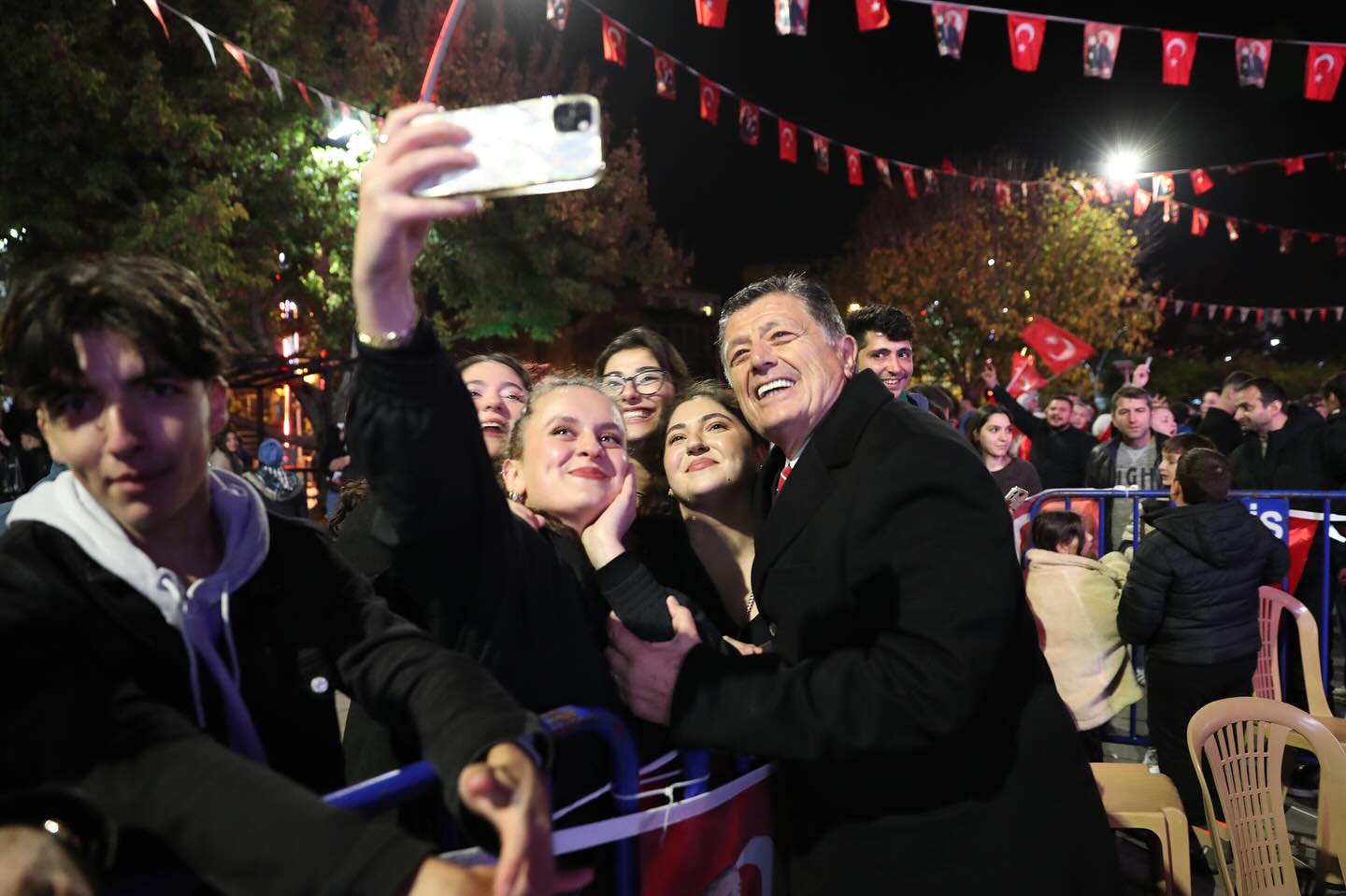 Emre Fel Bartınlılar'ı Coşturdu