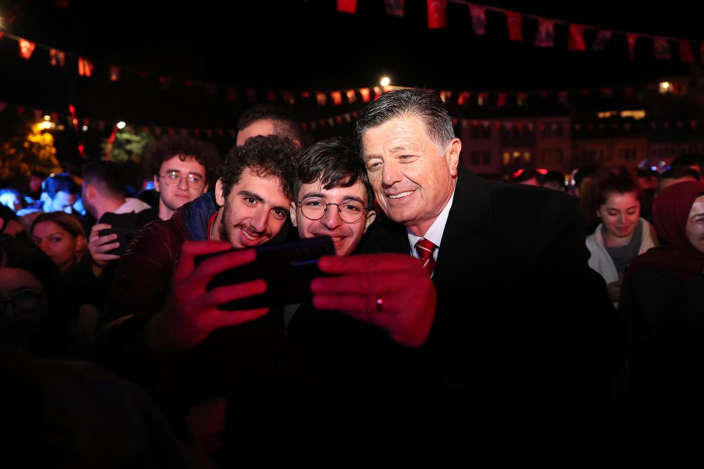 Emre Fel Bartınlılar'ı Coşturdu