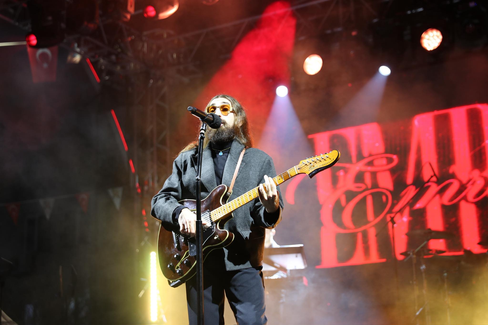 Emre Fel Bartınlılar'ı Coşturdu