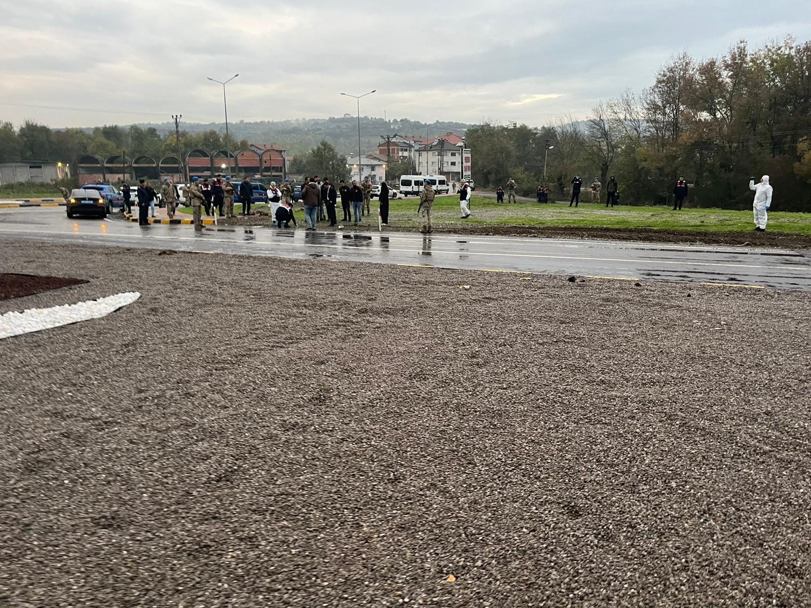 ZONGULDAK'ın Çaycuma ilçesinde, su kuyusunda cansız bedeni bulunan Hasrat Akkuzu’nun (17) cinayet şüphelisi cezaevi firarisi Deniz Boyacı (41) tutuklandı.