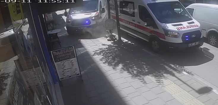 Yaralıları Taşıyan Ambulanslar Dönüş Yolunda Kaza Yaptı