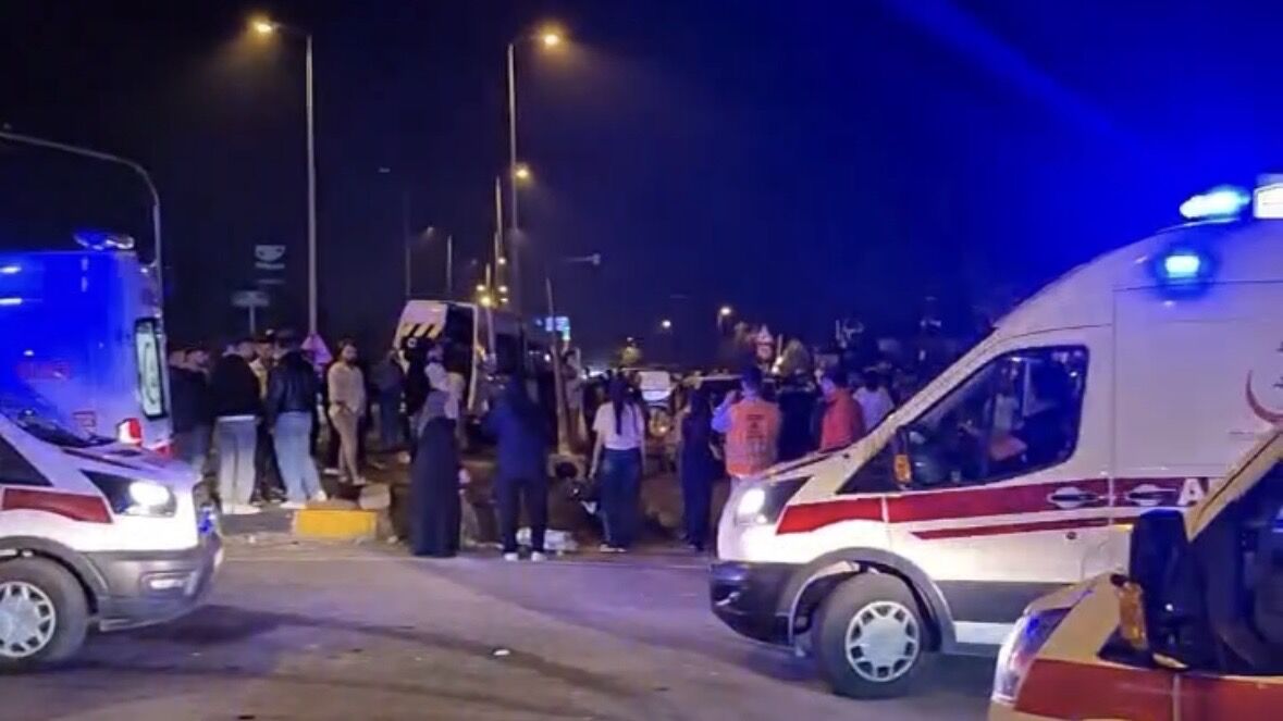Bartın’da Düğün Dönüşü Feci Kaza: 19 Yaralı