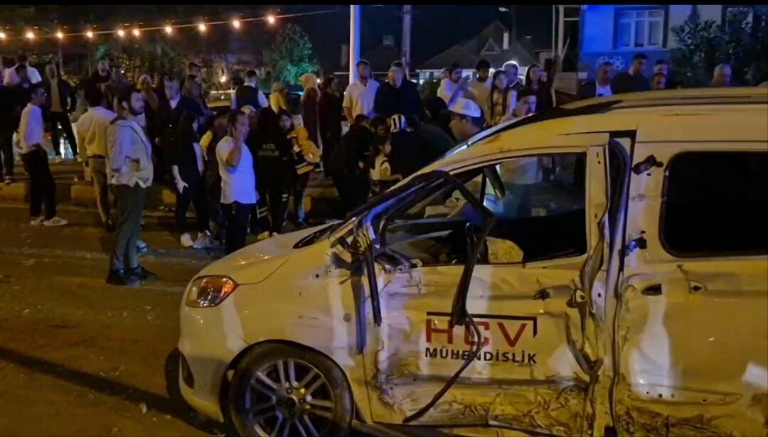 Toptancılar Kavşağı’nda Can Pazarı: 3’ü Çocuk 21 Yaralı