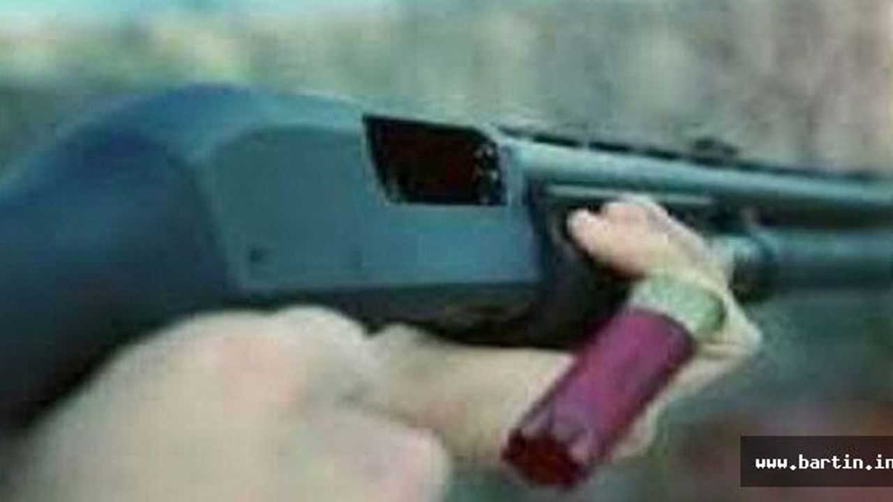 16 Yaşındaki Çocuk Kız Arkadaşını Av Tüfeği İle Yaraladı