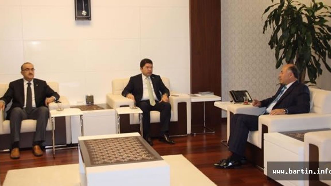 Ak Parti Adayları Valiliği Ziyaret Etti