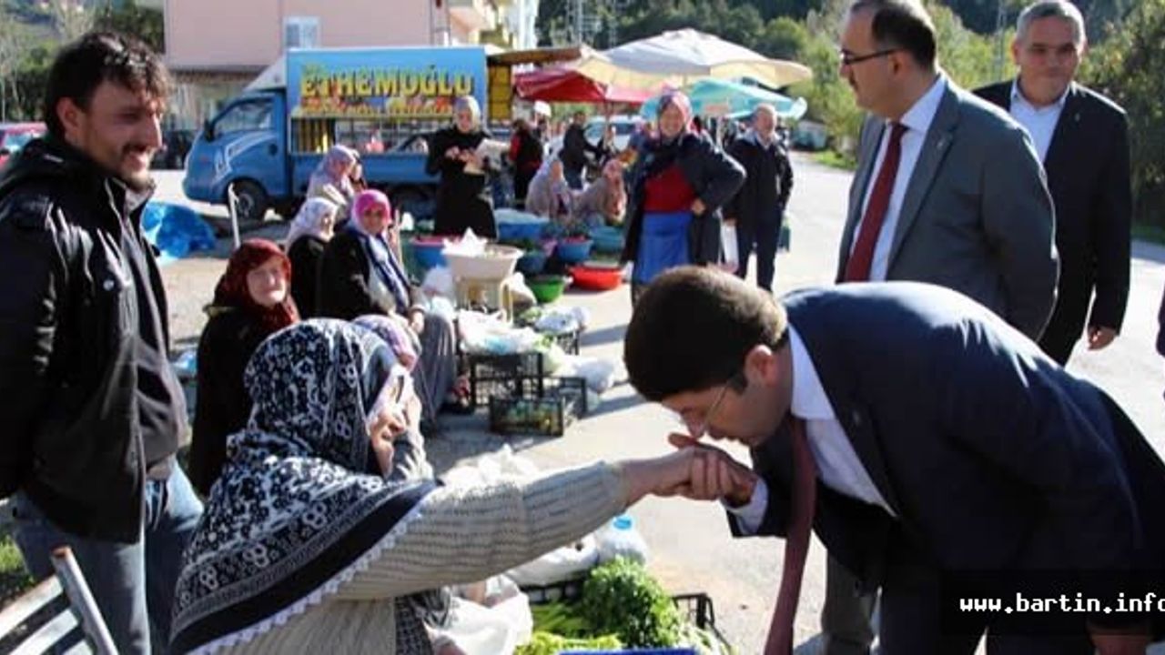Ak Parti Sahil Köylerine Çıkarma Yaptı