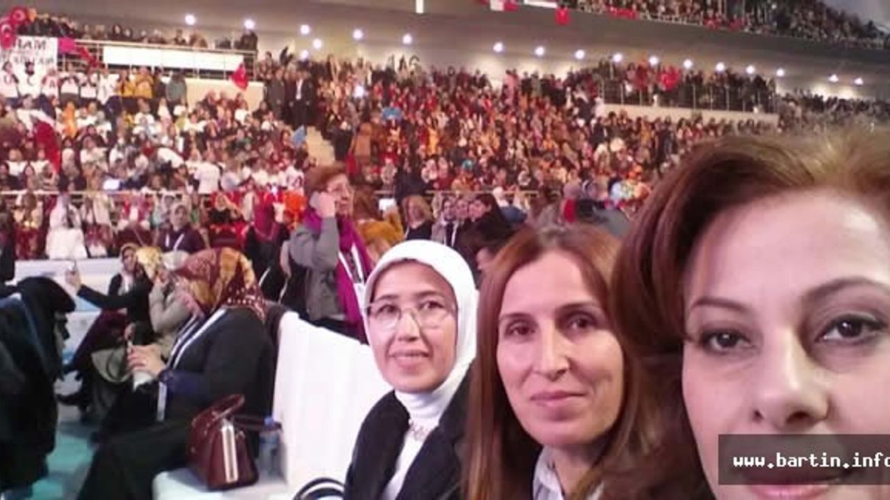 Ak Parti Kadın Kolları 4.Olağan Kongre'de