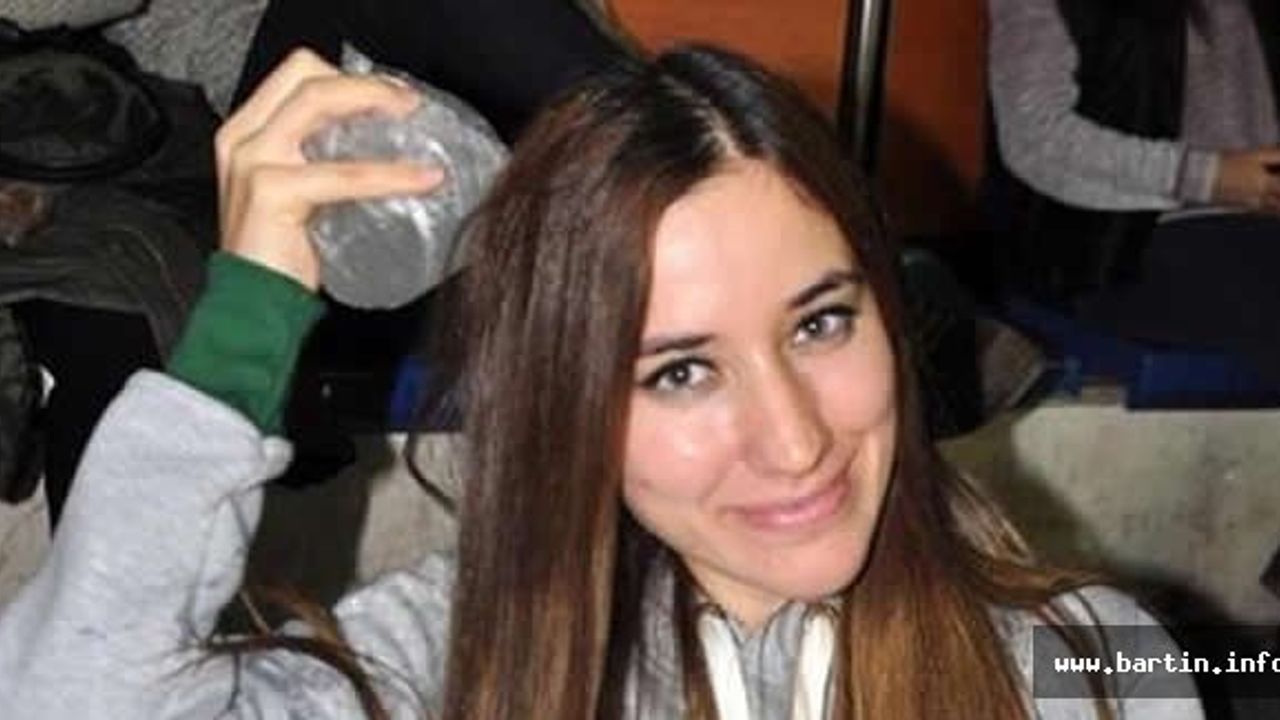 Kadınlar voleybol maçında taraftarlar birbirine girdi