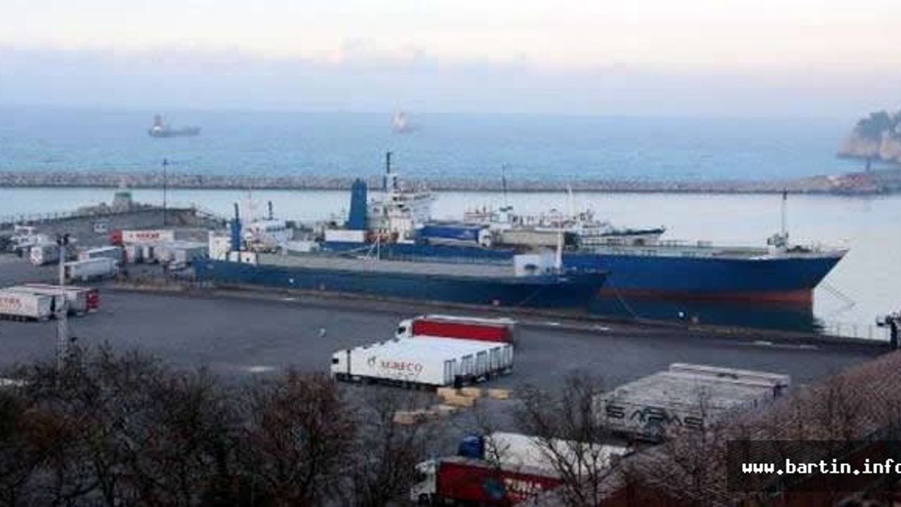 Rusya'ya Gidecek 2 Ro-Ro Gemisi 5 Gündür Bekliyor
