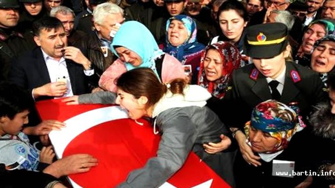 Zonguldaklı Şehidi 5 Bin Kişi Uğurladı
