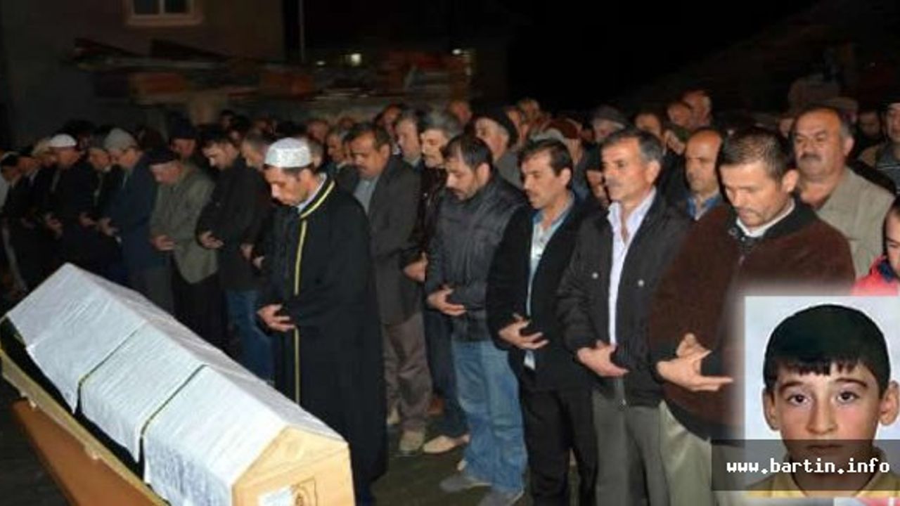 Beratcan'ın Cenazesi Gözyaşları İçinde Toprağa Verildi