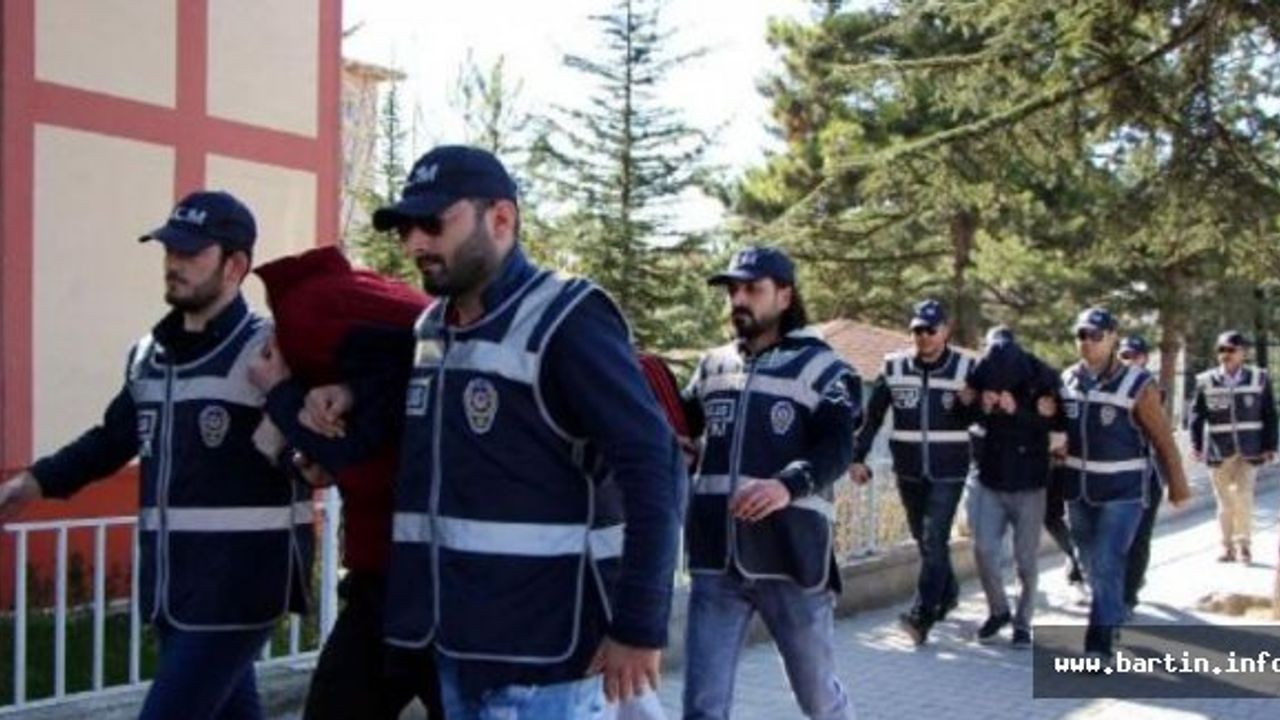 Şarkıcı Dilber Ay'ın kardeşine uyuşturucu gözaltısı