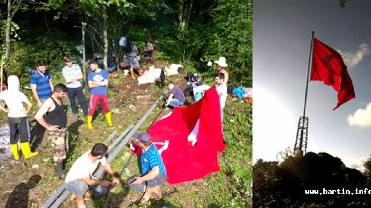 Türk Bayrağı için, her gün 10 km. yol yürüdüler