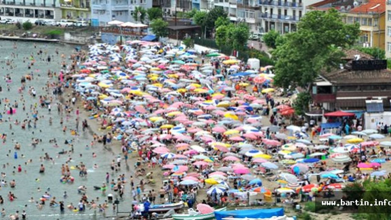 Amasra'da Havlu Serecek Yer Kalmadı