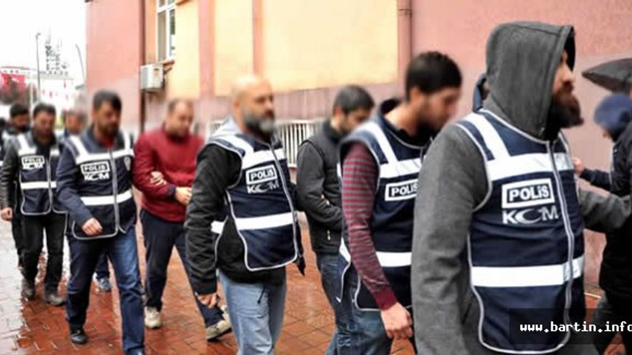 FETÖ soruşturmasında 8 polis tutuklandı