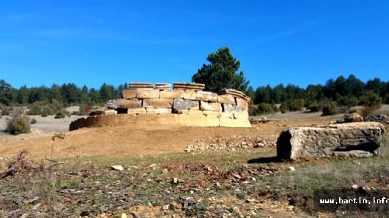 Paflagonya dönemine ait mezar odası bulundu
