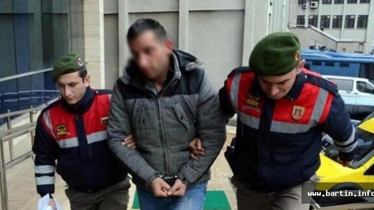 Bartın otobüsünde dinamitle yakalanan yolcu ile satıcı tutuklandı