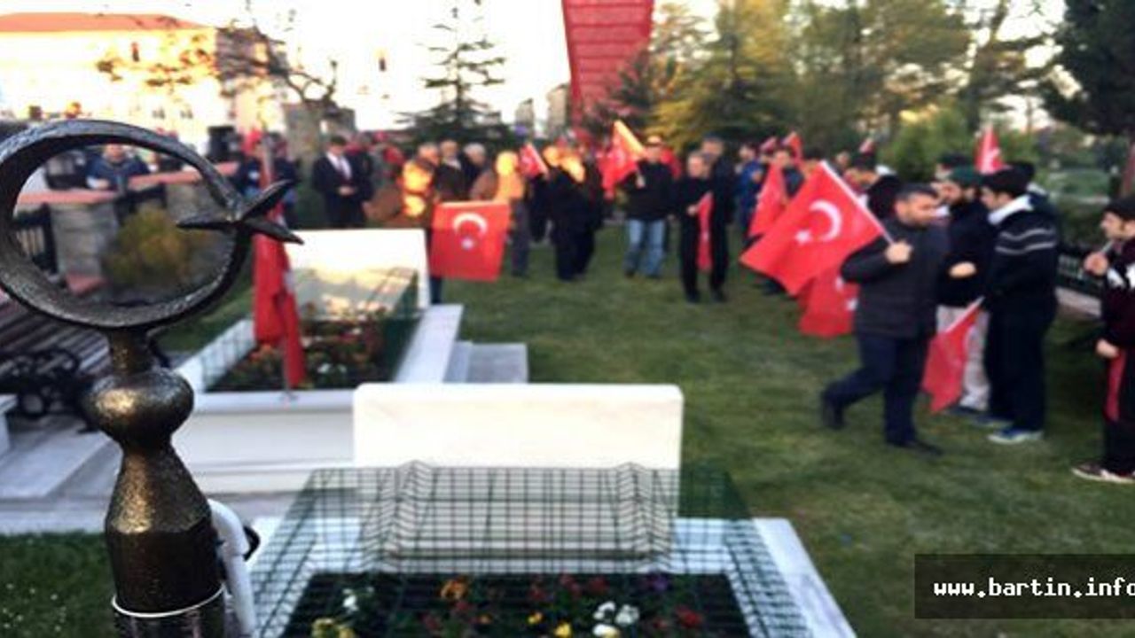 Bartınlı Gençlerden 57. Alay Vefa Yürüyüşü