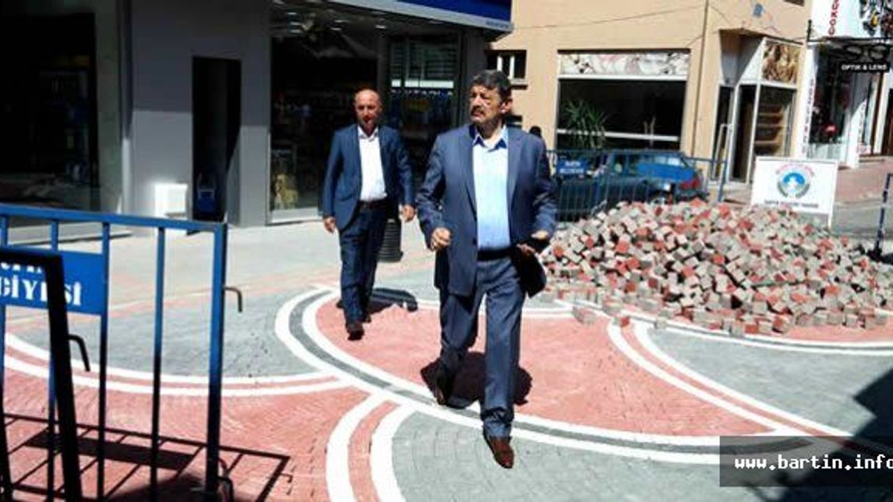 Kırmızı Cadde Artık 3 Renk