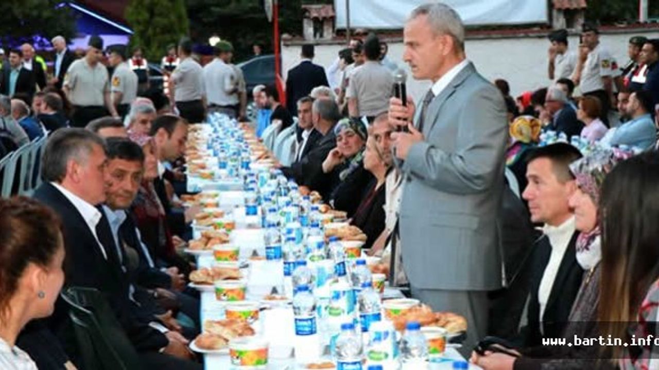 Protokol, Şehit Yakınları ve Gazilerle İftar Açtı