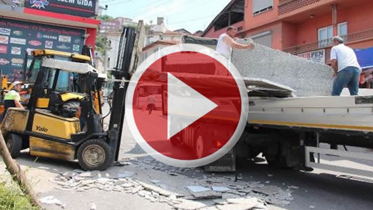 Mermer plakaların altında kalan işçi ağır yaralandı