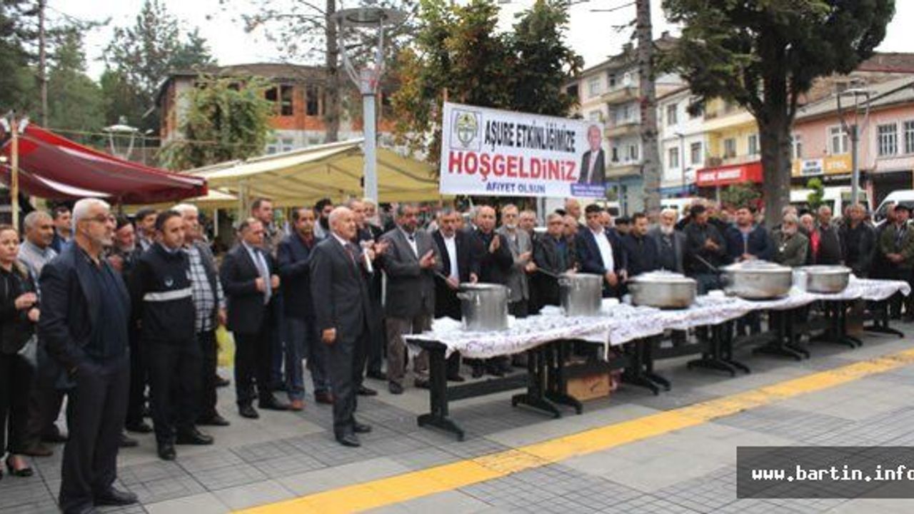 Kozcağız'da Aşure Geleneği Sürüyor