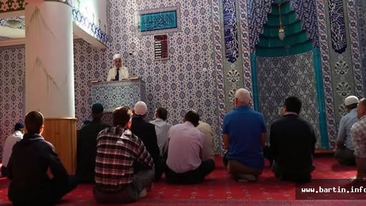 Cuma ve Cemaate Koronavirüs Ayarı