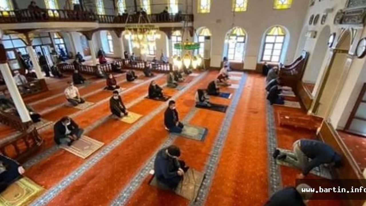 Bartın'da Cuma Namazı Kılınacak Alanlar Açıklandı