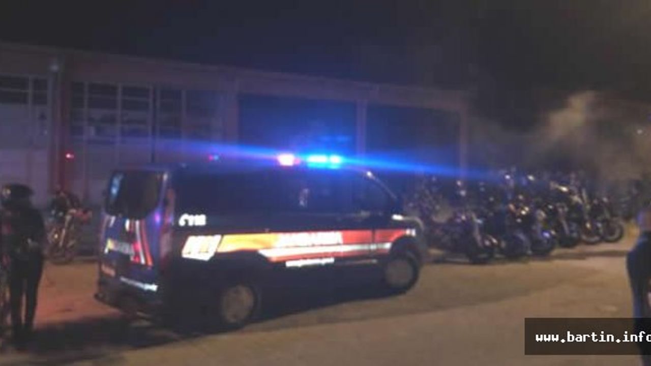 Etkinlik Yapan Motorculara 22 Bin Lira Ceza