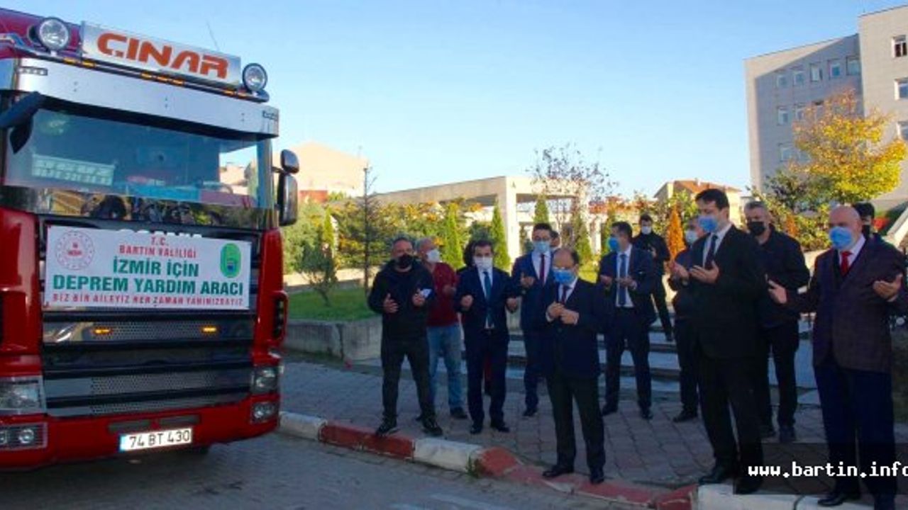 İzmirli Depremzedelere Yardım TIR'ı Yola Çıktı