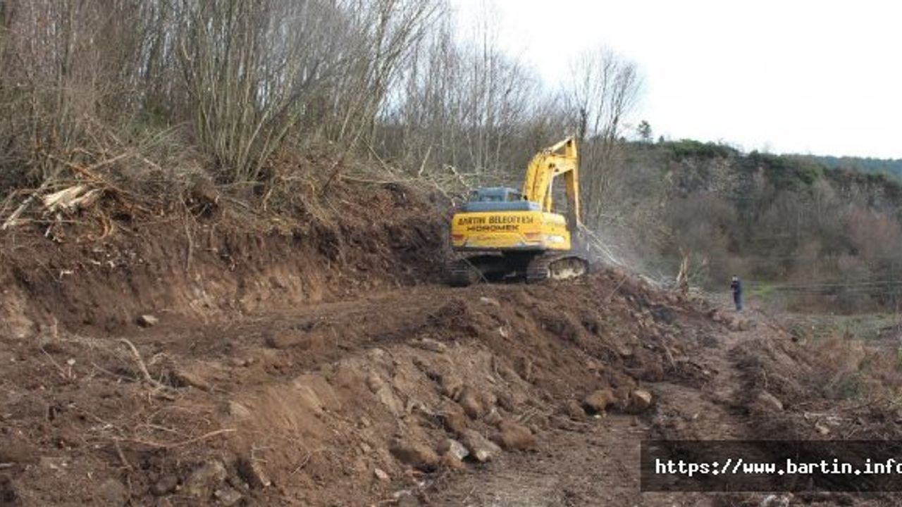 Karaçay'da Yeni Yol Açılıyor