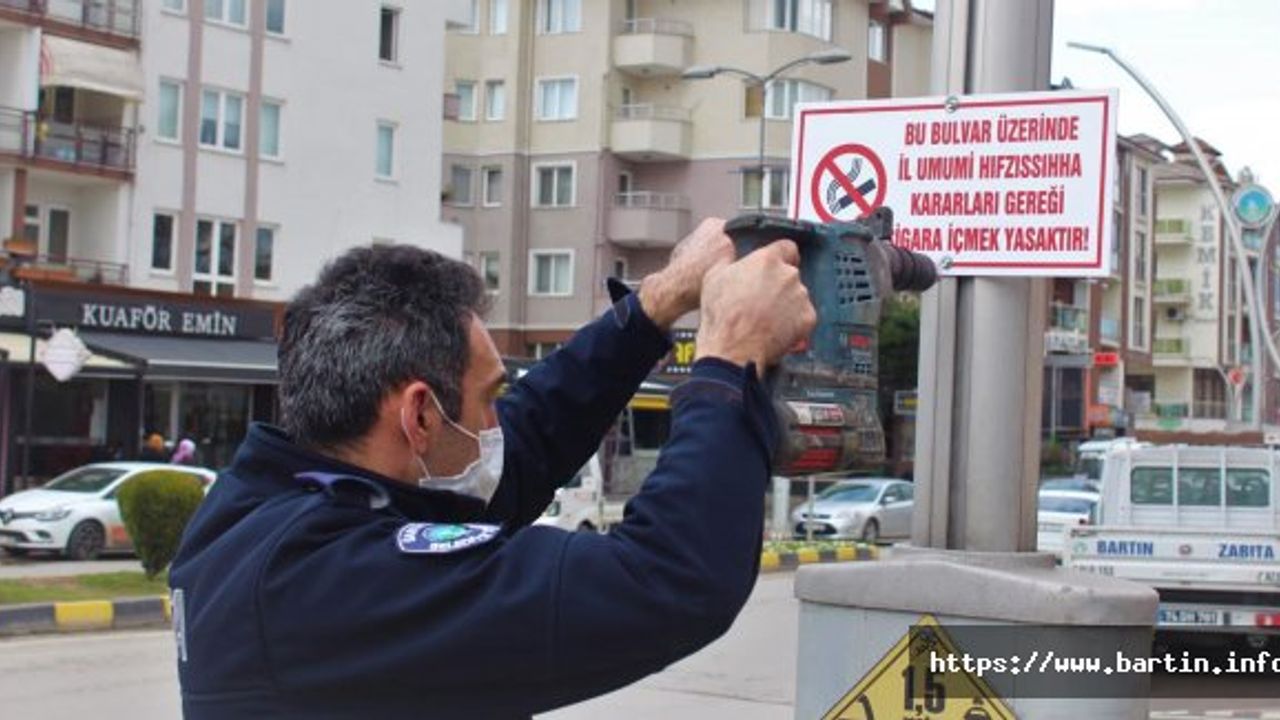 Sigara İçilmesi Yasaklanan Caddelere Uyarı Levhaları