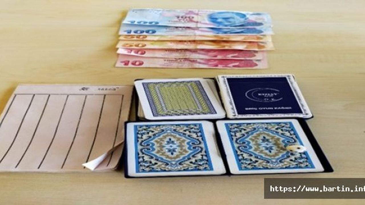Kumar oynayan şahıslar, polisten kaçamadı