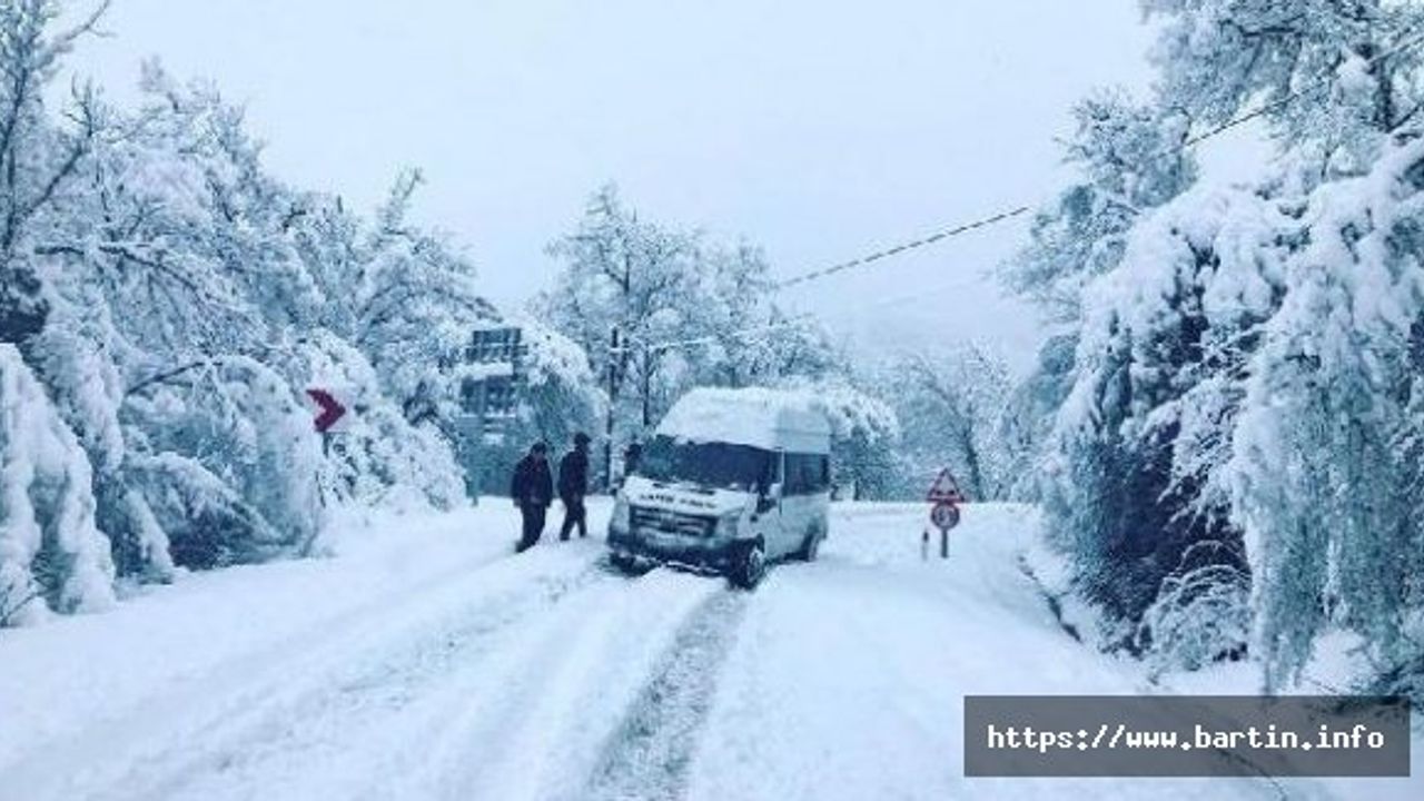 46 Köy Yolu Kapandı, 66 Köye Elektrik Verilemiyor
