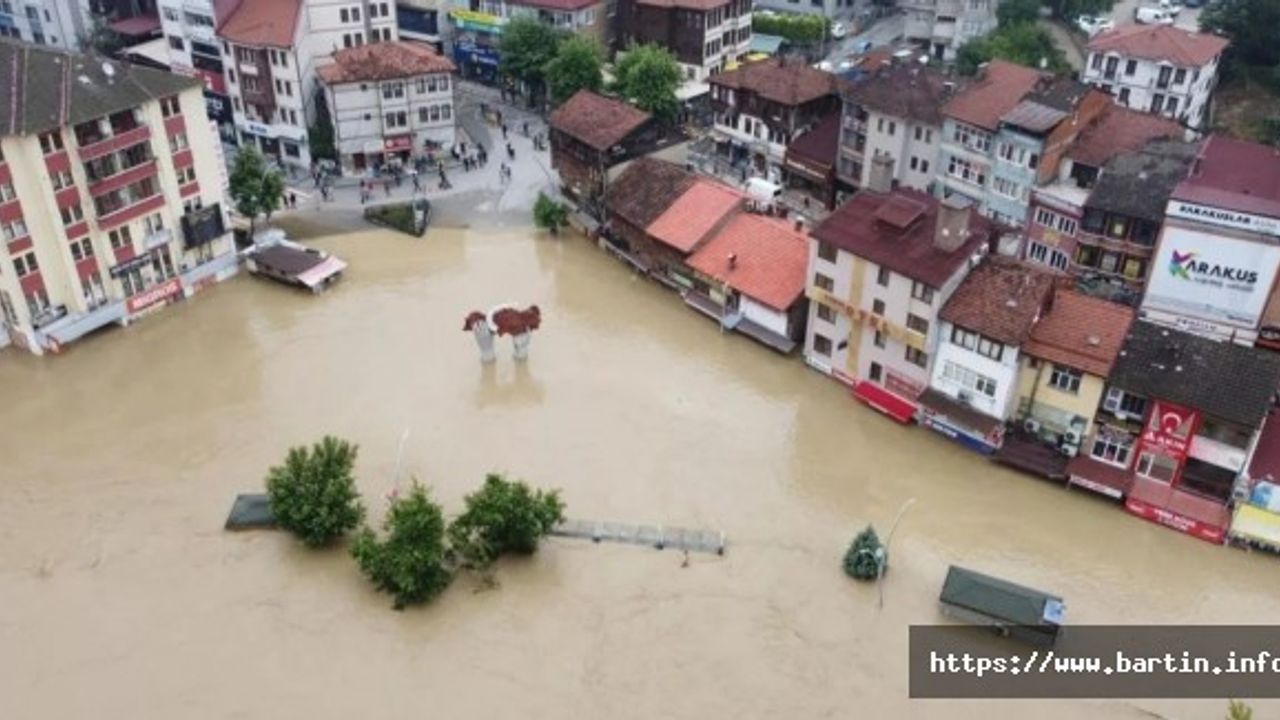 Irmak Yükseldi, 135 ev ve iş yerini su bastı