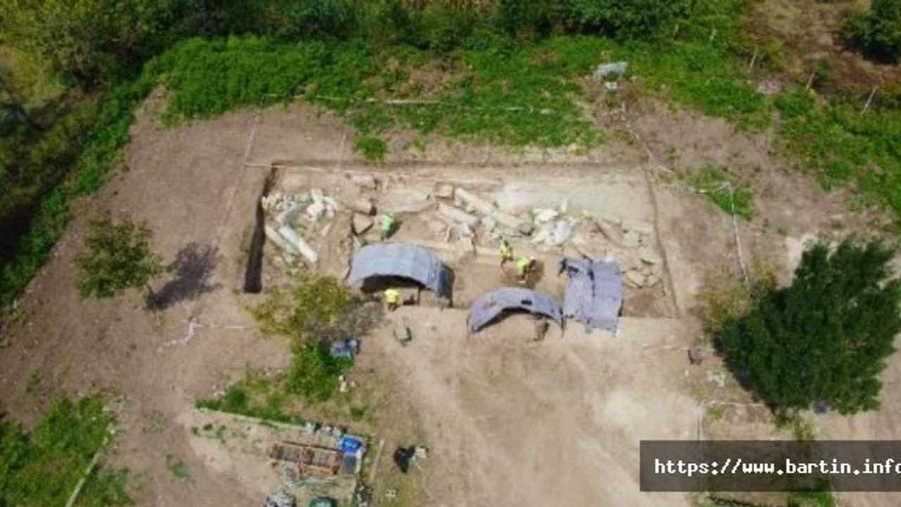 Amasra'da Anıtsal Yapı Gün Yüzüne Çıkıyor