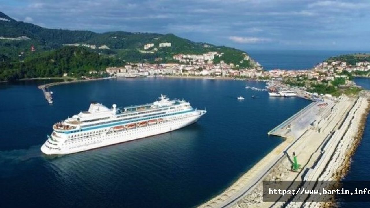 Bakan, Amasra'daki Turizme Dikkat Çekti