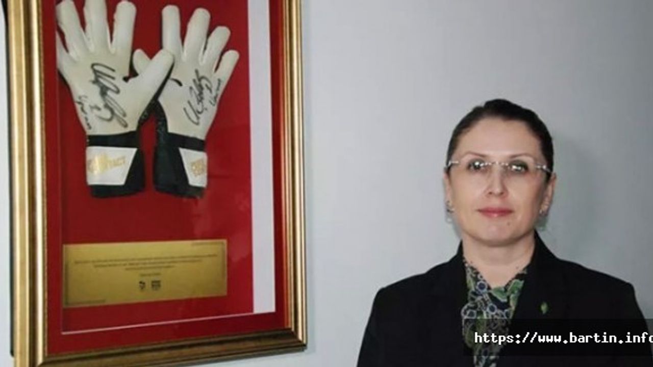 Uğurcan'ın Eldivenleri Bartın'da Sergileniyor