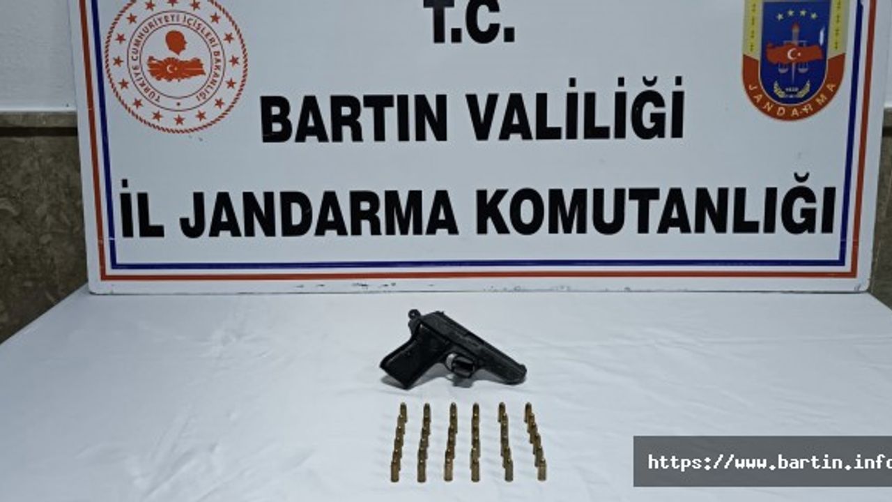 Şüphe üzerine durdurulan araçtan tabanca çıktı