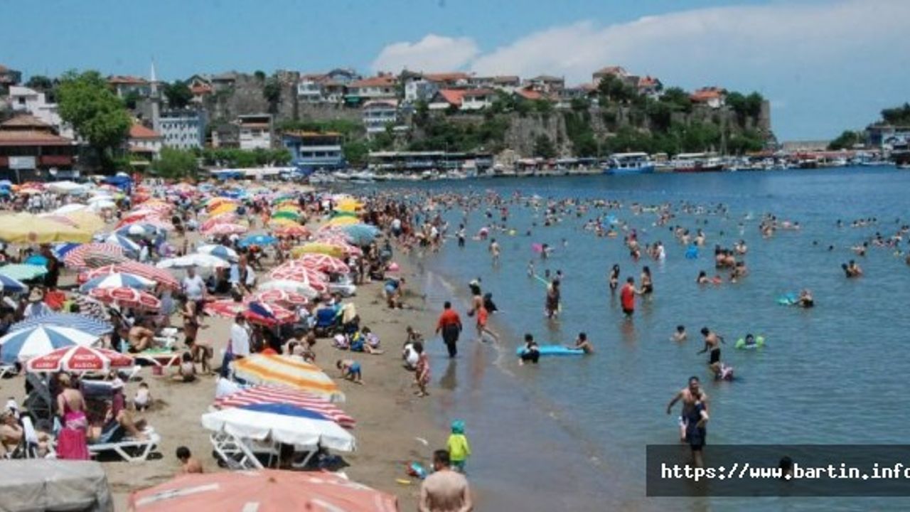 Bayramın Üçüncü Gününde Amasra Tıklım Tıklım