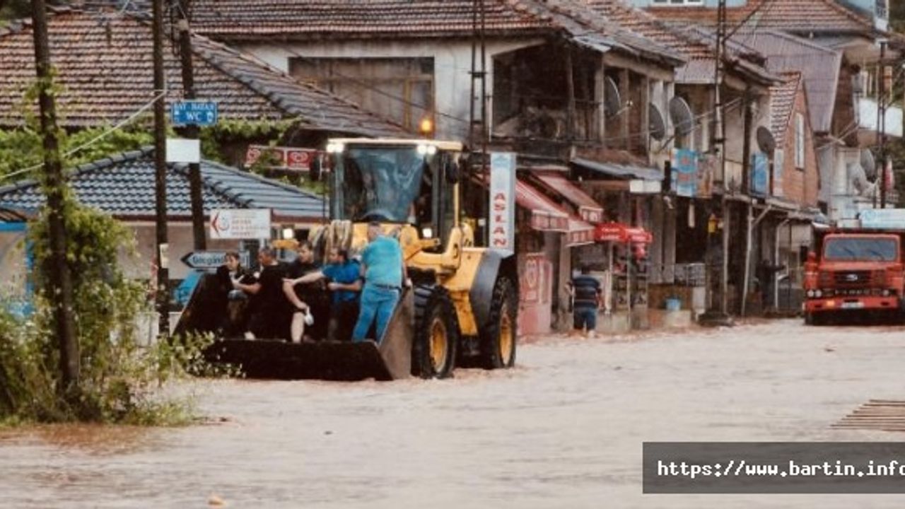 Bartın’da Sağanak; Dereler Taştı Vatandaşlar Mahsur Kaldı
