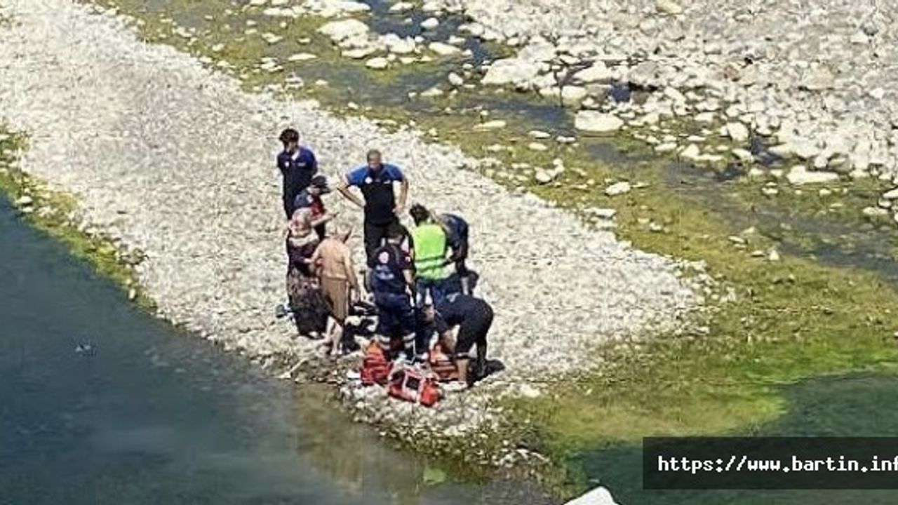 Serinlemek İçin Dereye Giren Genç Kız Boğuldu