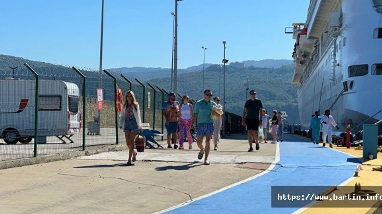 Astoria Grande 811 Yolcusuyla Amasra'da