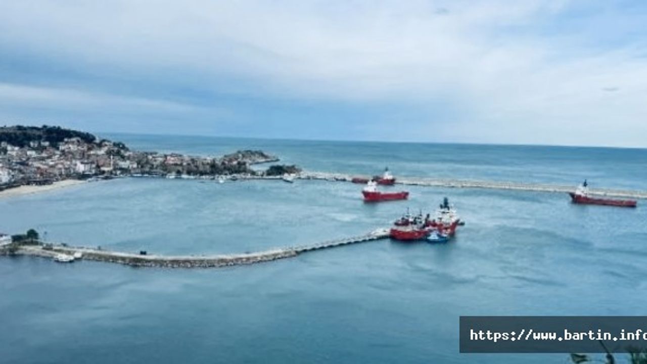 Fırtına Geliyor, Filyos’taki Gemiler Amasra’ya Sığındı