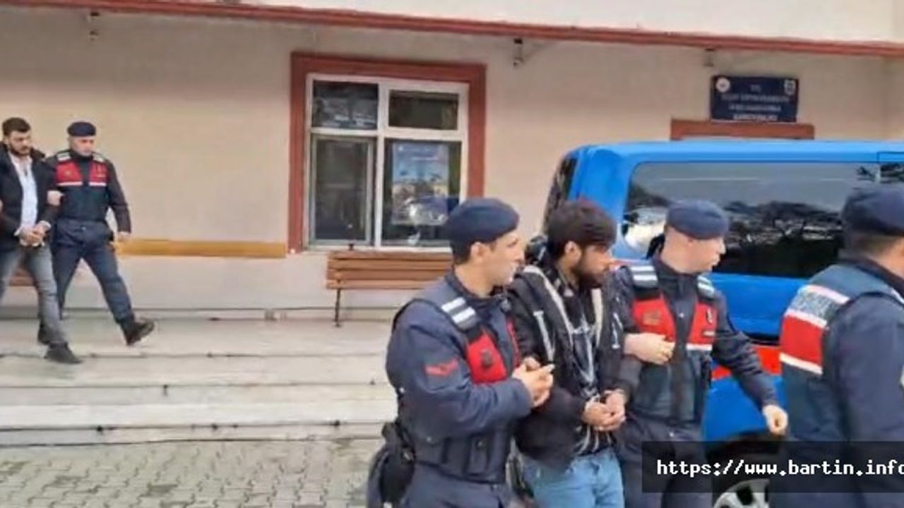 Vatandaşı Dolandıran Yabancı Uyruklu Şahıslar Tutuklandı