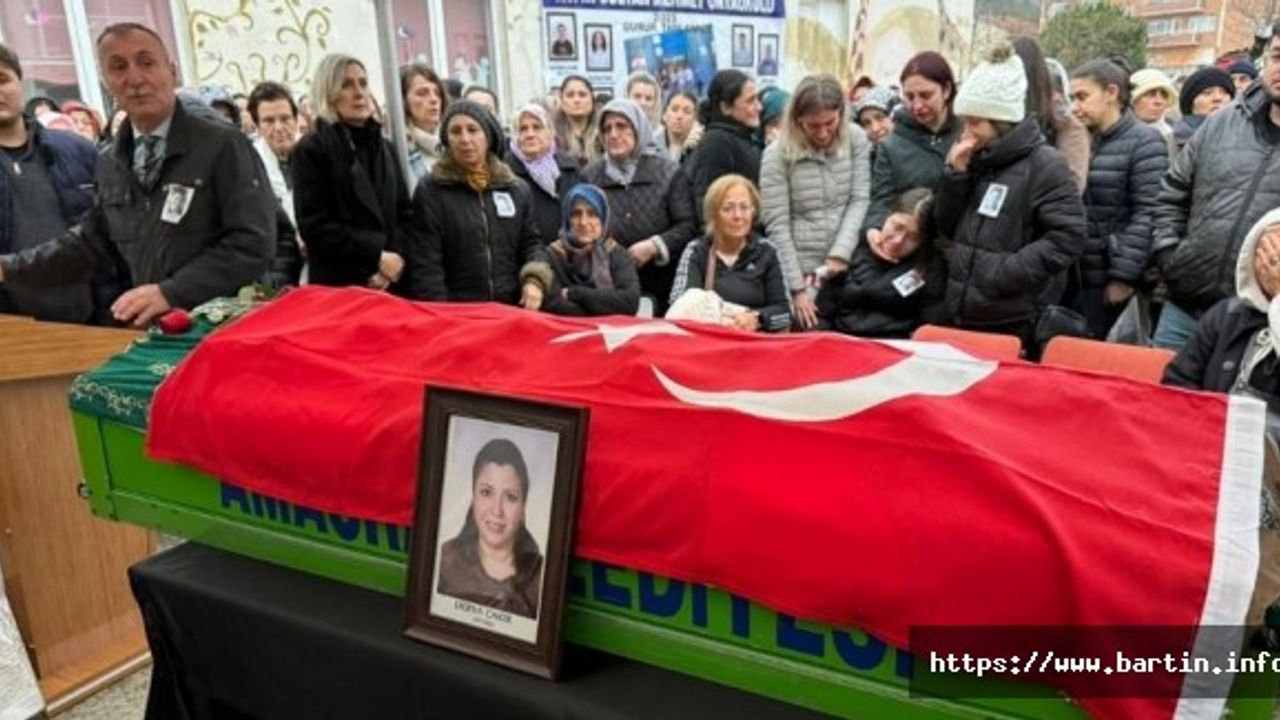 Başkan Çakır'ın Eşi Kanserden Vefat Etti