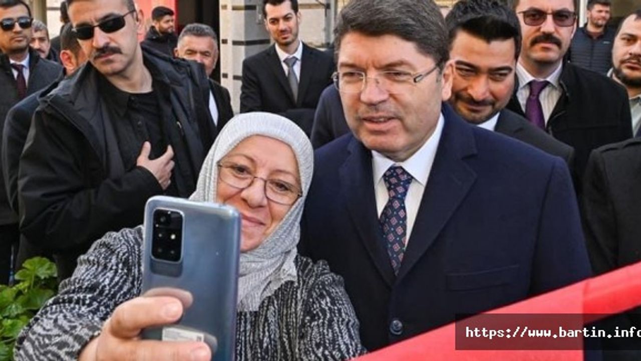 Bakan Tunç Kurucaşile ve Kumluca'da