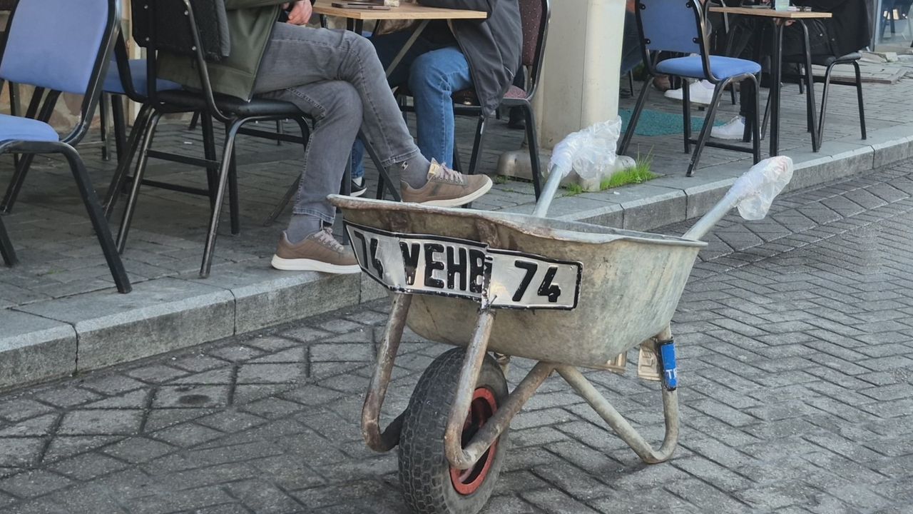 Vehbi 74'ün El Arabası Öksüz Kaldı